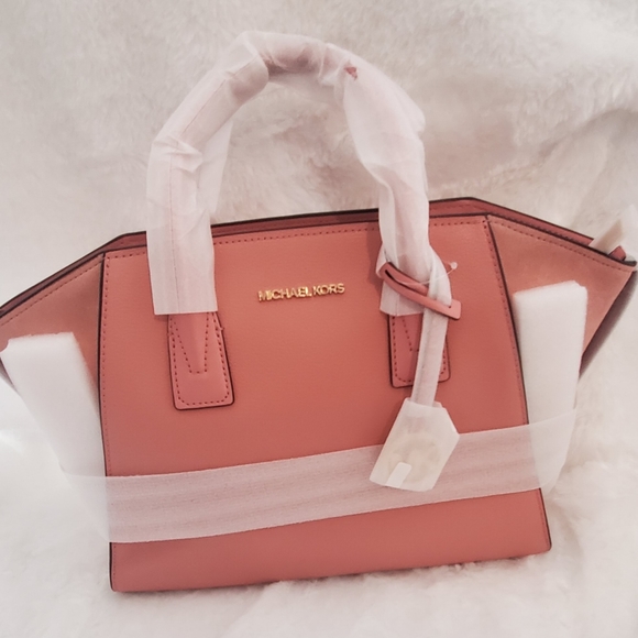 Michael Kors purse - Picture 7 of 10